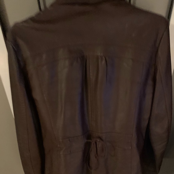 Le Chateau jacket - Picture 2 of 3